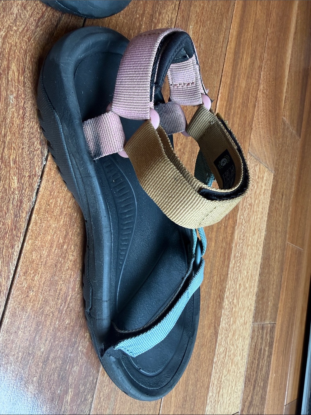 Teva Hurricane XLT2 - Picture 4 of 6
